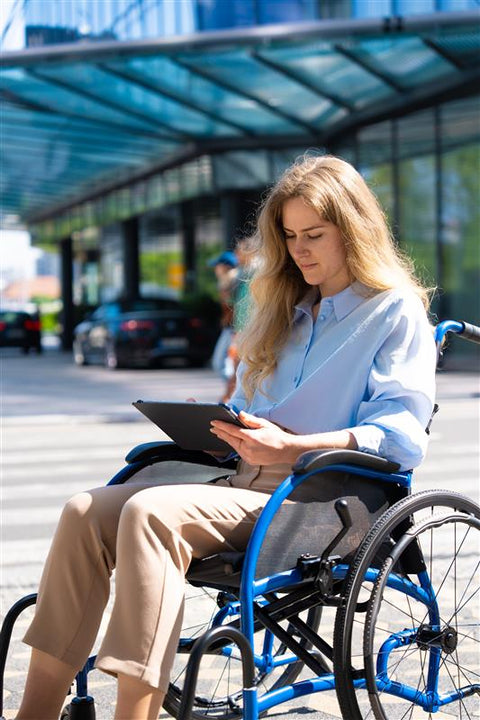 STRONGBACK Comfort : 24 Wheelchair