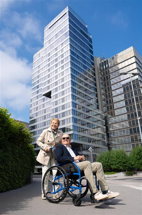 STRONGBACK Comfort : 24+AB Wheelchair