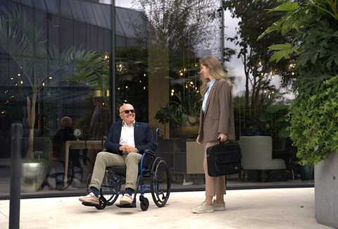 STRONGBACK Comfort : 24+AB Wheelchair